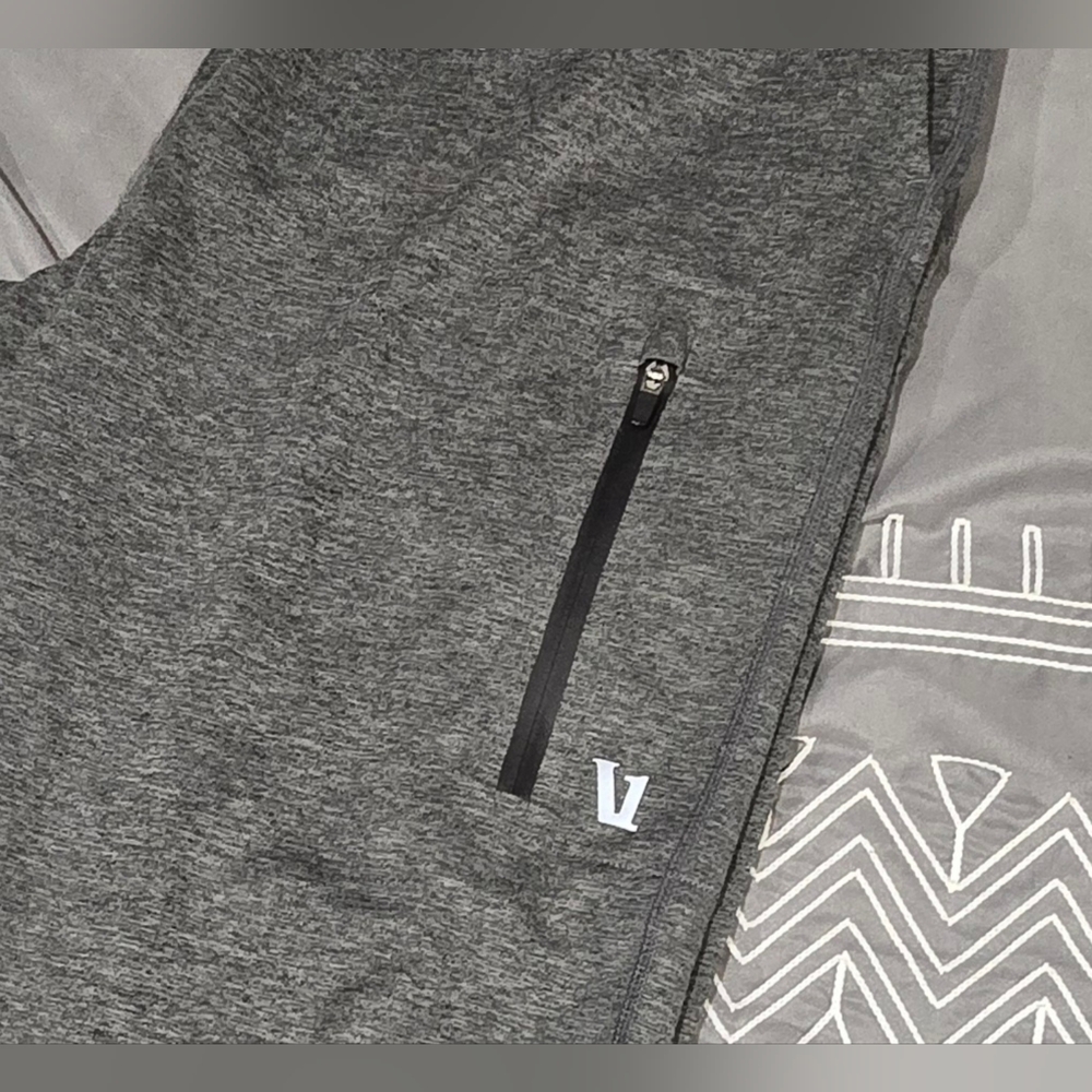 SOLD!!!!! Vuori Sunday Performance Grey Joggers Size Large - Picture 4 of 6